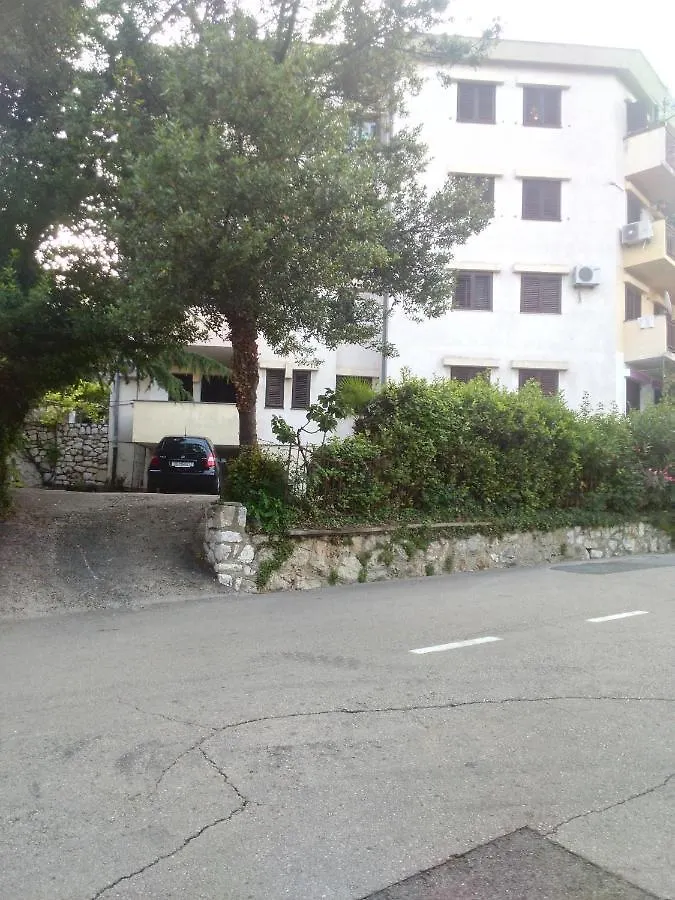 Apartments With A Parking Space Crikvenica - 11743