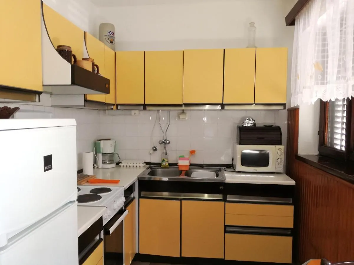 Apartments With A Parking Space Crikvenica - 11743